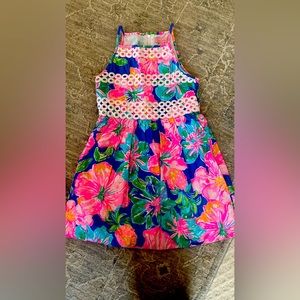 Lilly Pulitzer dress size 7.